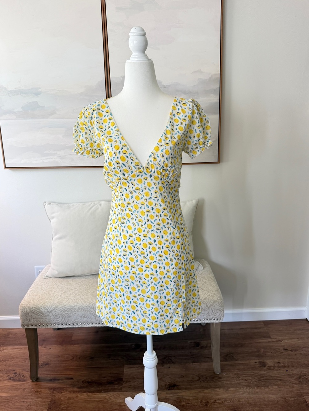 Princess Polly Kasey Mini Dress in Yellow Lemon
Print Size 4